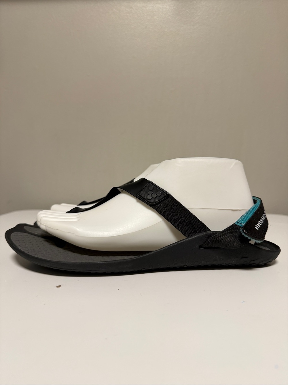 VivoBarefoot Eclipse Obsidian/Charcoal Sandals Women’s EU 40-41 US 9-10